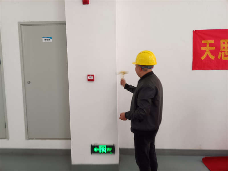 <a href=http://www.androidsdn.com/gccf/ target=_blank class=infotextkey>合肥廠房裝修</a>