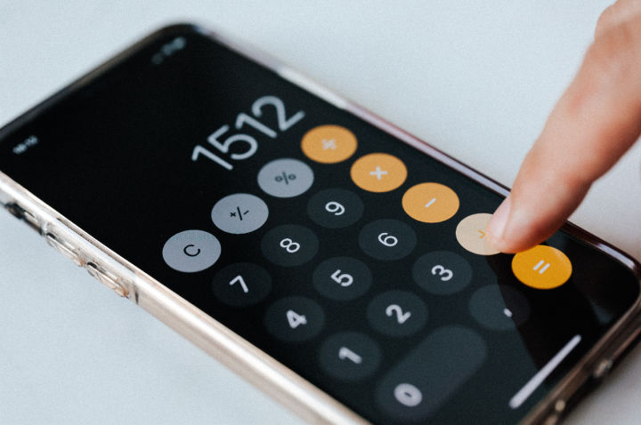 代理記賬報(bào)稅一年需要多少費(fèi)用 ？別被不靠譜的低價(jià)坑了！